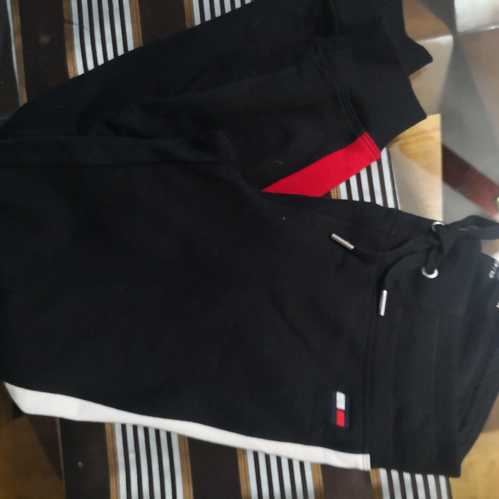 Tommy joggers